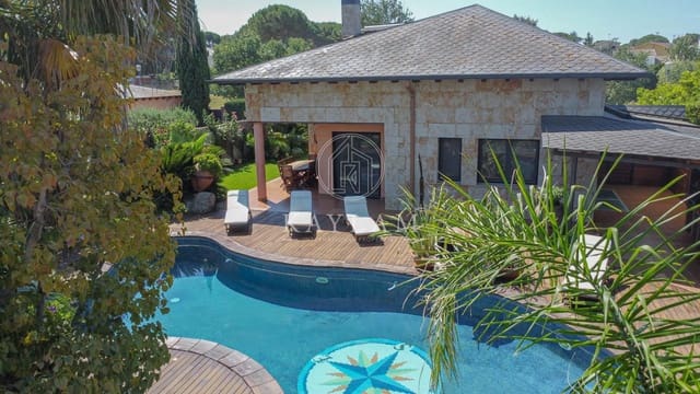 6 soveværelse Villa til salg i Vidreres med swimmingpool garage - € 995.000 (Ref: 9934211)