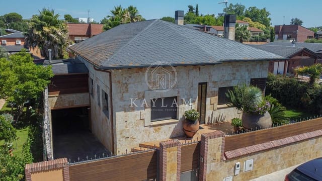 6 soveværelse Villa til salg i Vidreres med swimmingpool garage - € 995.000 (Ref: 9934211)