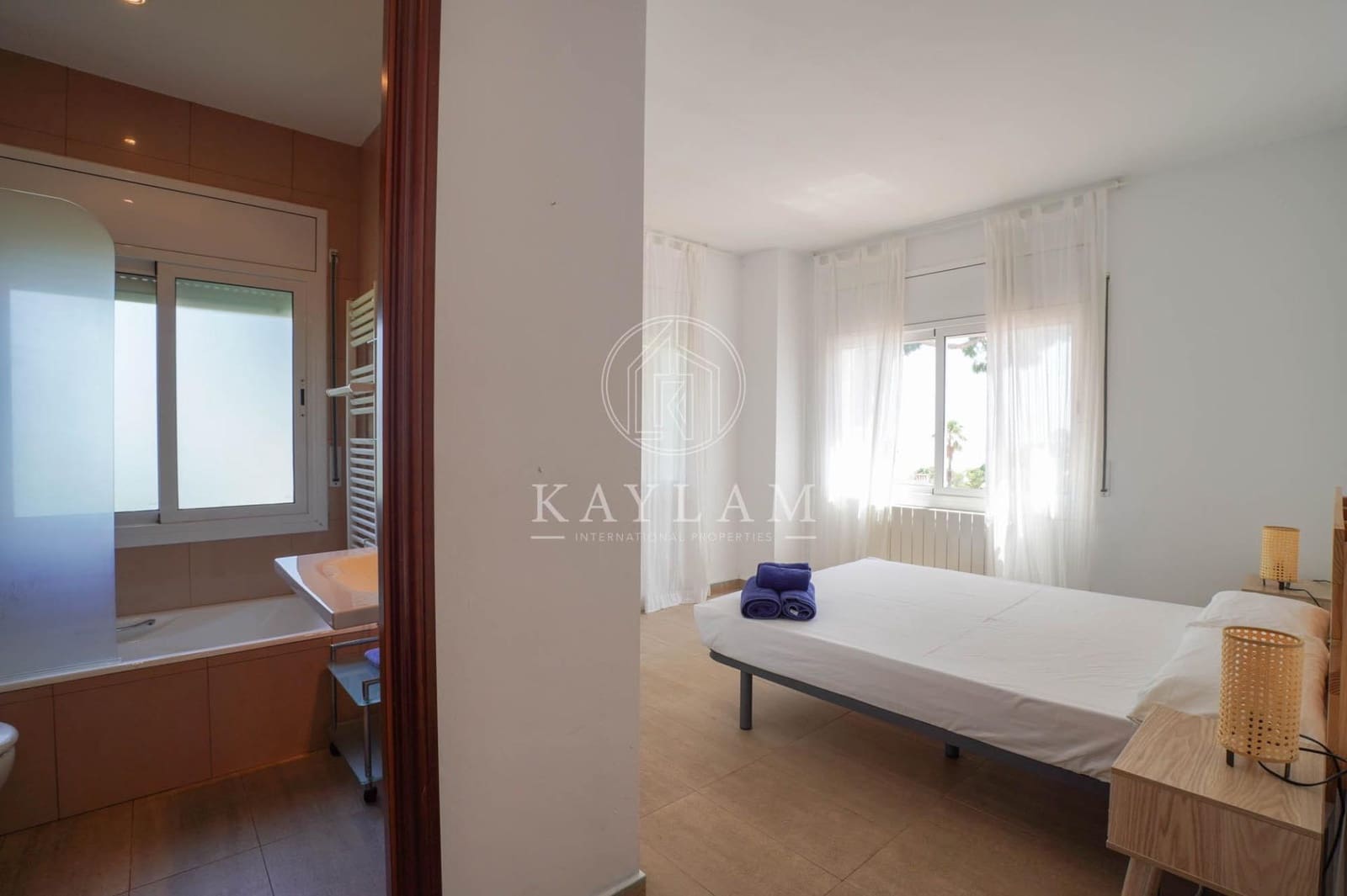 4 bedroom Villa for sale in Lloret de Mar with pool garage - € 590,000 (Ref: 9934212)