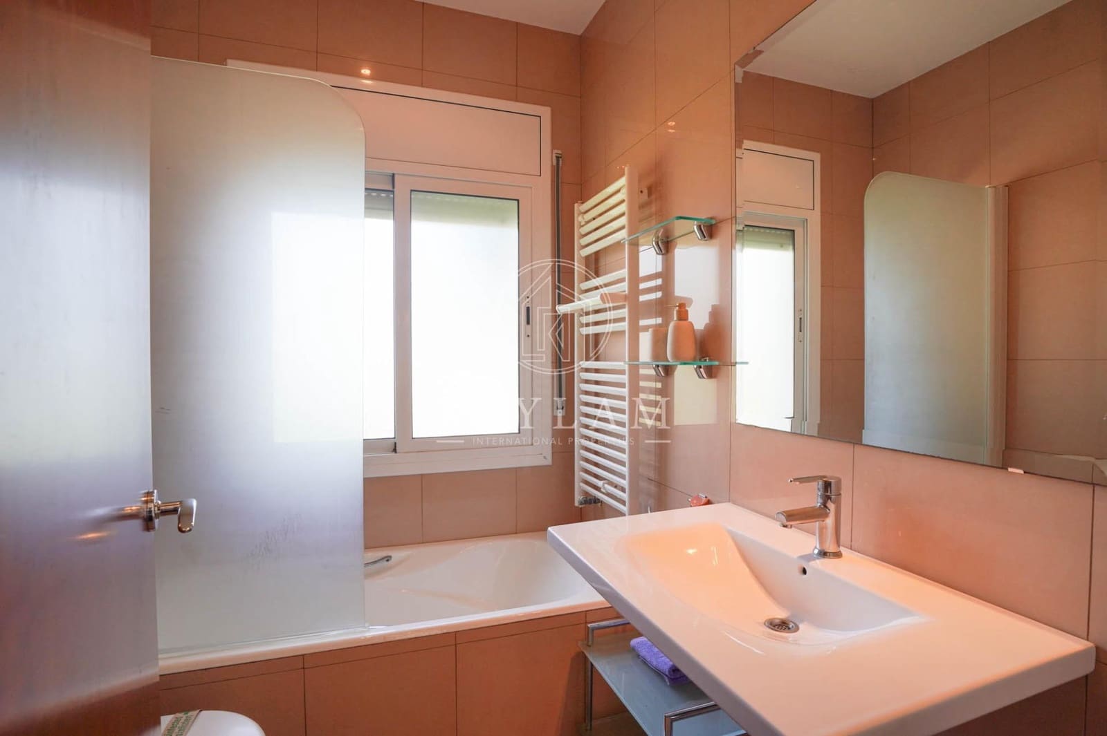 4 bedroom Villa for sale in Lloret de Mar with pool garage - € 590,000 (Ref: 9934212)