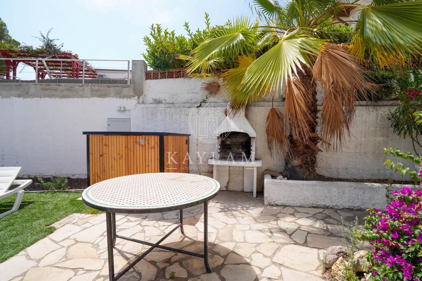 4 bedroom Villa for sale in Lloret de Mar with pool garage - € 590,000 (Ref: 9934212)