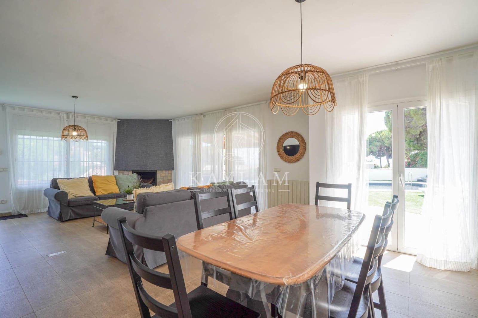 4 bedroom Villa for sale in Lloret de Mar with pool garage - € 590,000 (Ref: 9934212)