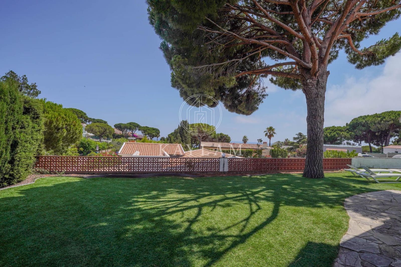 4 bedroom Villa for sale in Lloret de Mar with pool garage - € 590,000 (Ref: 9934212)