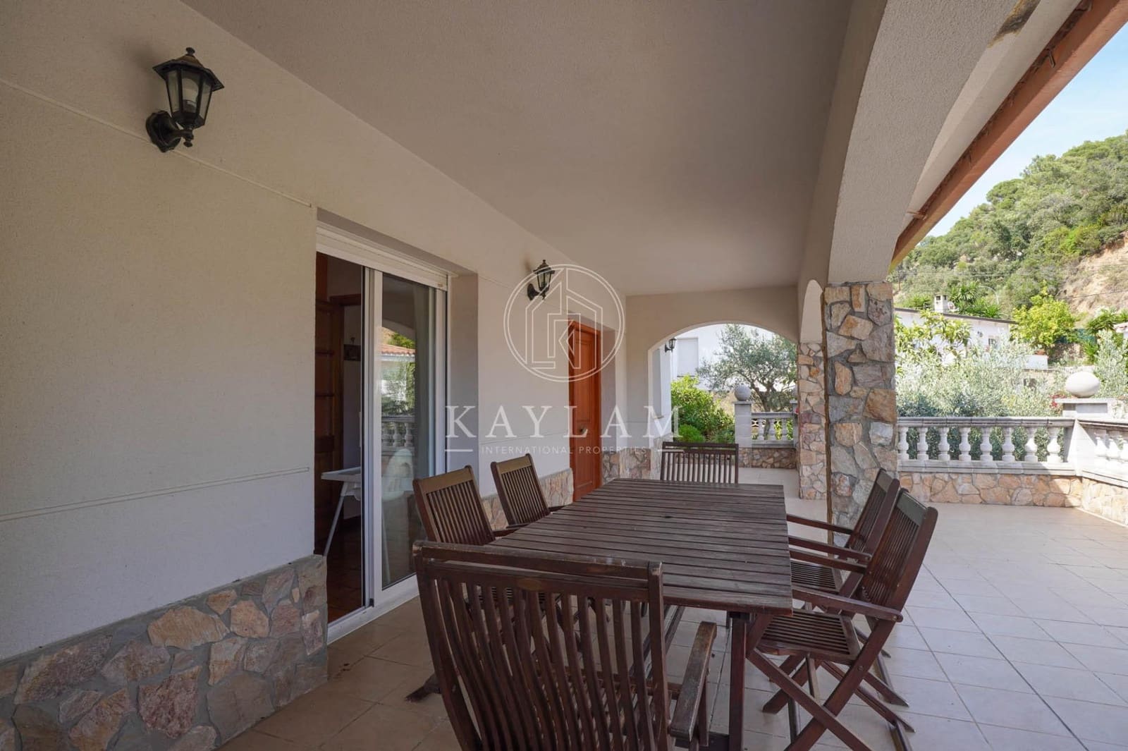 6 bedroom Villa for sale in Lloret de Mar with pool - € 599,000 (Ref: 9938211)