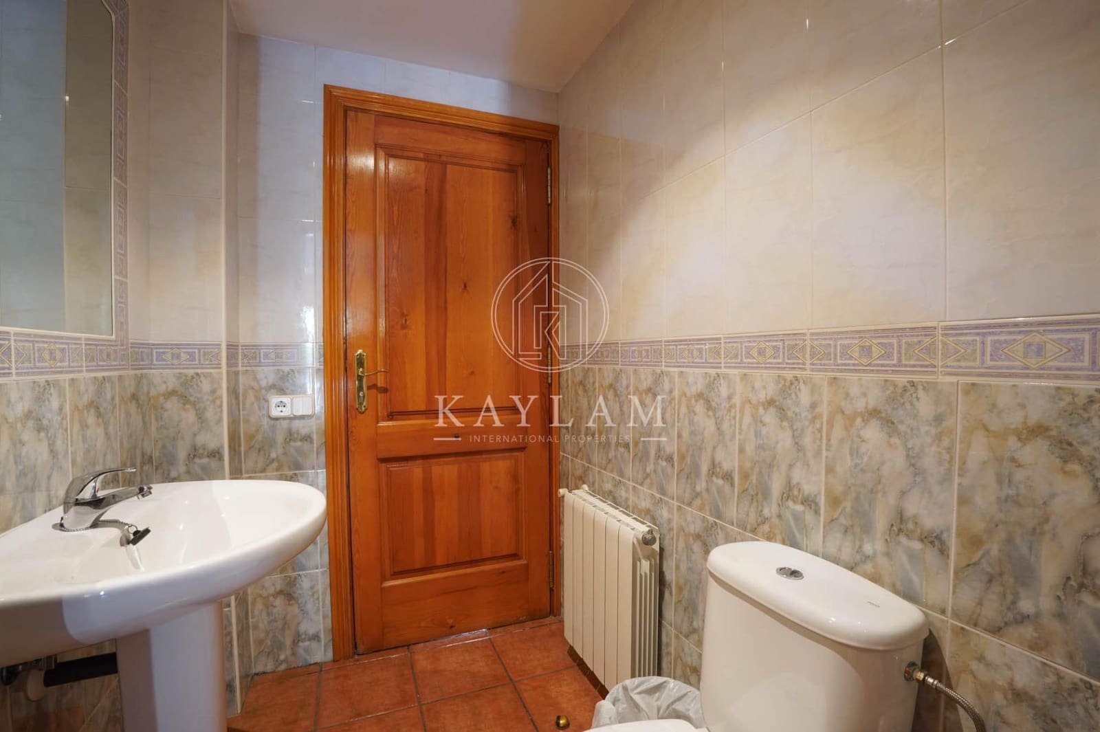 6 bedroom Villa for sale in Lloret de Mar with pool - € 599,000 (Ref: 9938211)