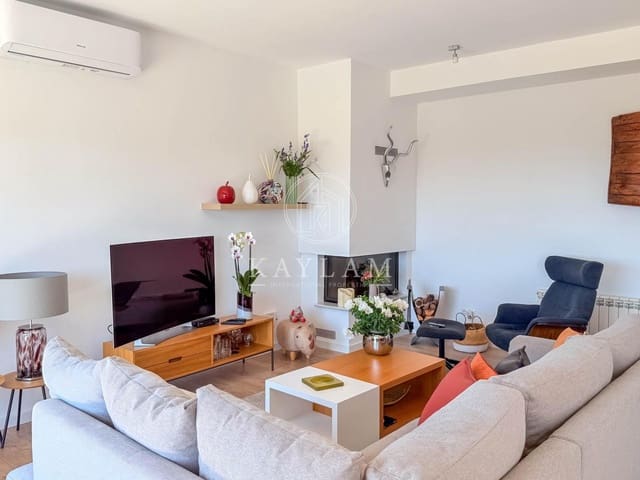 5 soveværelse Villa til salg i Serra Brava, Lloret de Mar med swimmingpool garage - € 990.000 (Ref: 9939985)