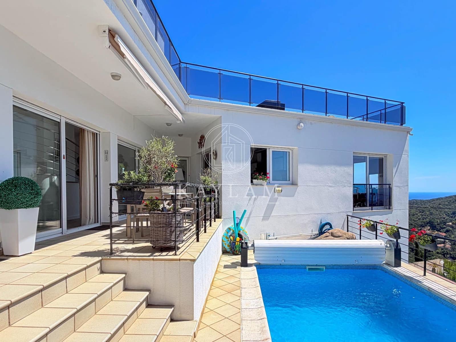 5 soveværelse Villa til salg i Lloret de Mar med swimmingpool garage - € 990.000 (Ref: 9939985)