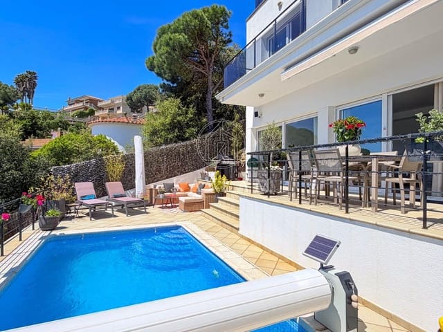 5 soveværelse Villa til salg i Serra Brava, Lloret de Mar med swimmingpool garage - € 990.000 (Ref: 9939985)