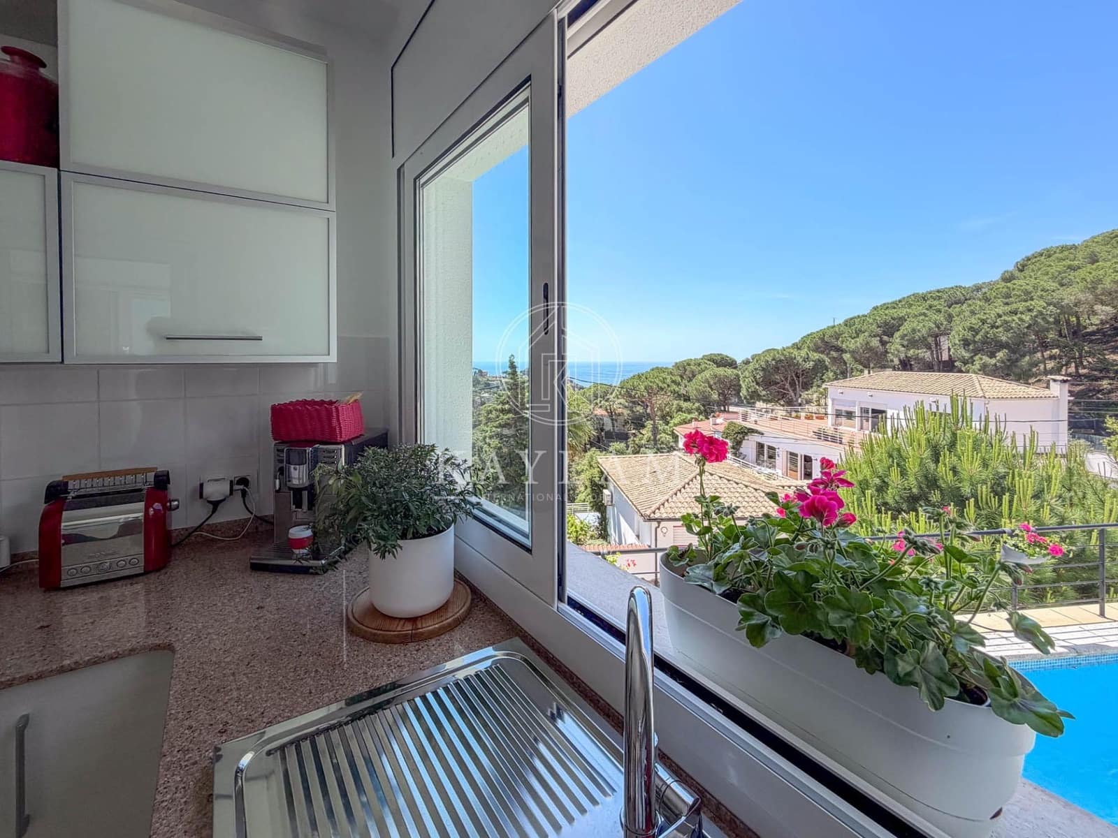 5 soveværelse Villa til salg i Lloret de Mar med swimmingpool garage - € 990.000 (Ref: 9939985)