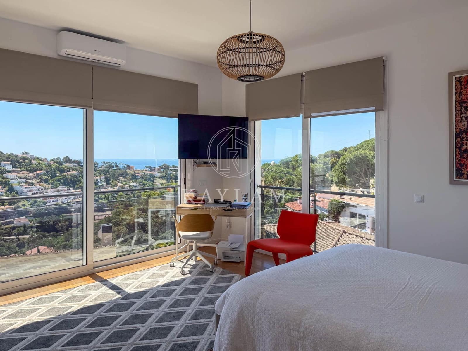 5 soveværelse Villa til salg i Lloret de Mar med swimmingpool garage - € 990.000 (Ref: 9939985)