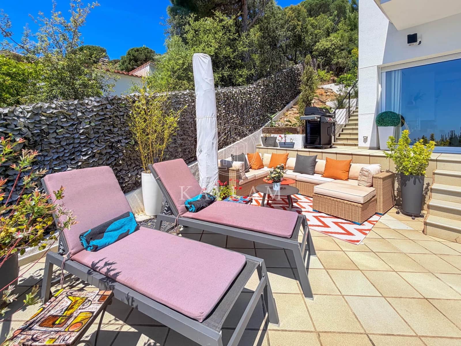 5 soveværelse Villa til salg i Lloret de Mar med swimmingpool garage - € 990.000 (Ref: 9939985)