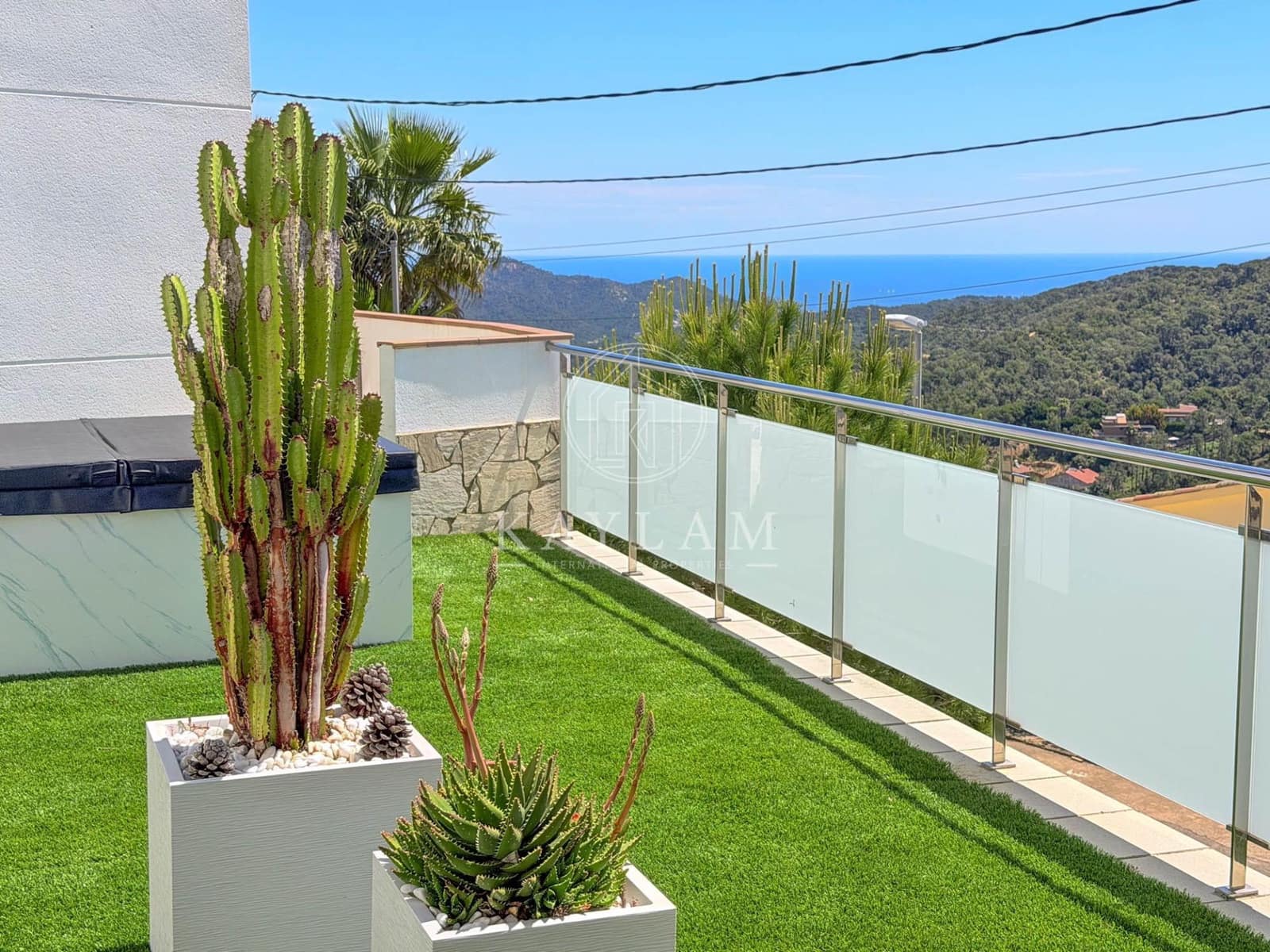 5 soveværelse Villa til salg i Lloret de Mar med swimmingpool garage - € 990.000 (Ref: 9939985)
