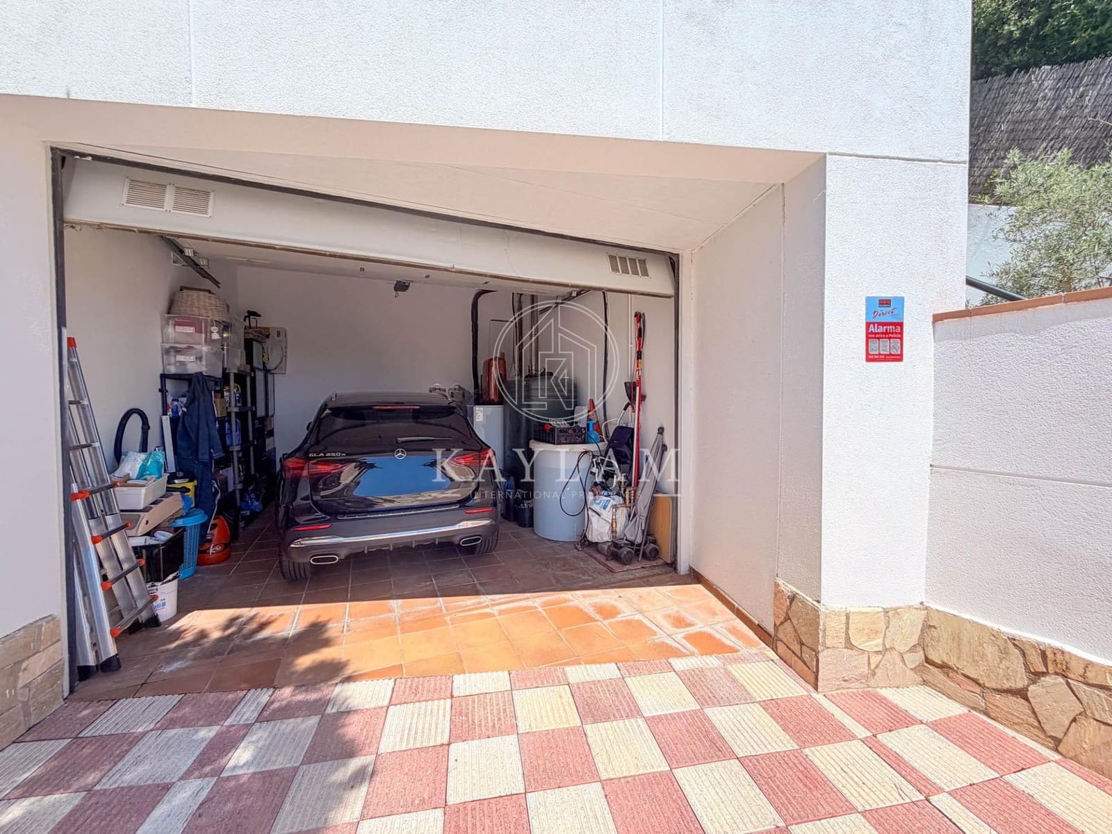 5 soveværelse Villa til salg i Lloret de Mar med swimmingpool garage - € 990.000 (Ref: 9939985)