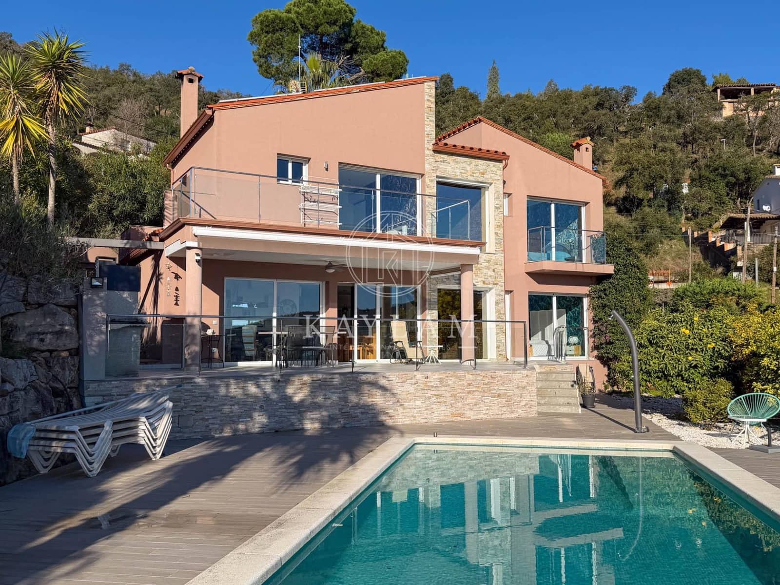 4 makuuhuone Huvila myytävänä paikassa Calonge i Sant Antoni mukana uima-altaan - 890 000 € (Ref: 9939986)