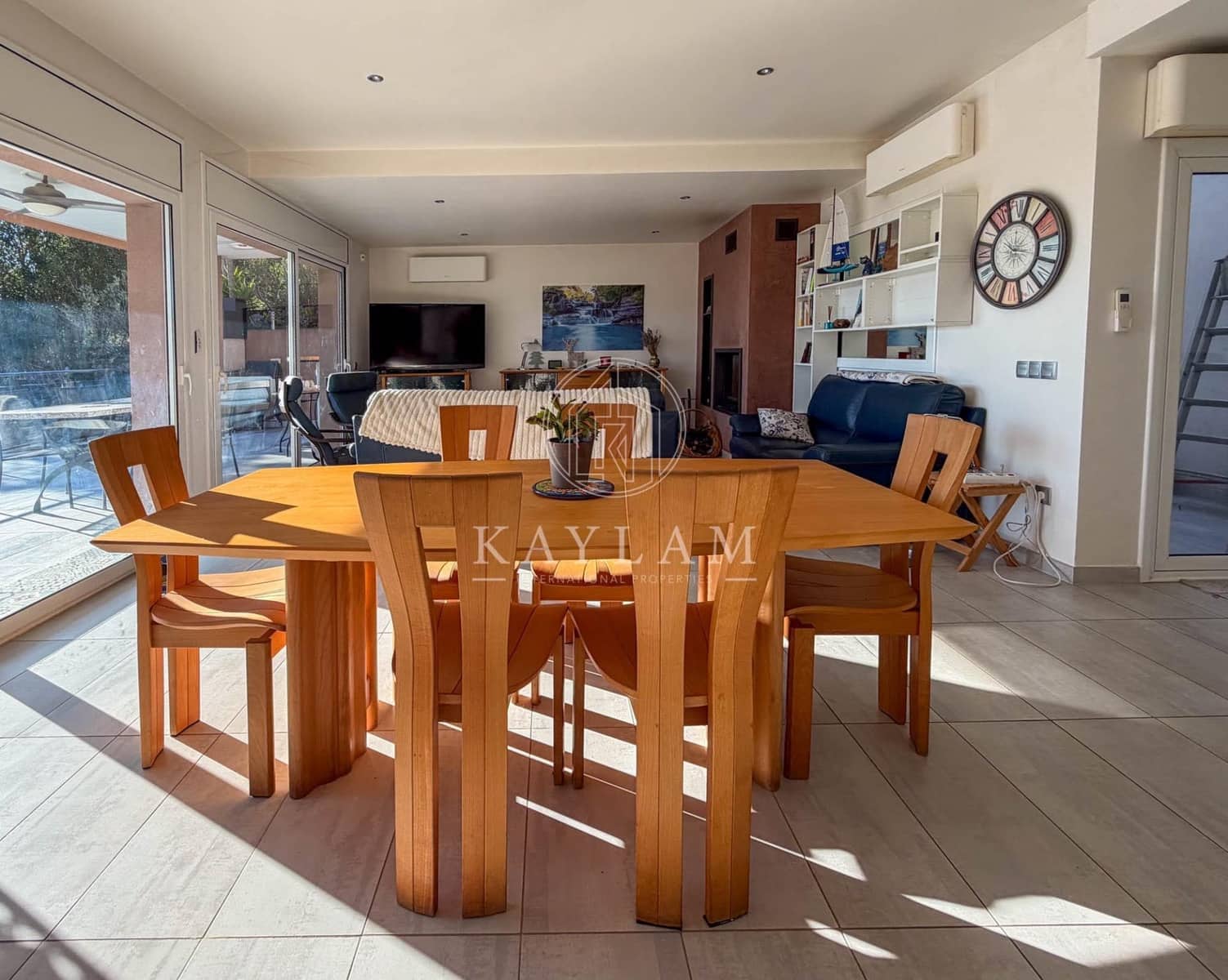 4 makuuhuone Huvila myytävänä paikassa Calonge i Sant Antoni mukana uima-altaan - 890 000 € (Ref: 9939986)