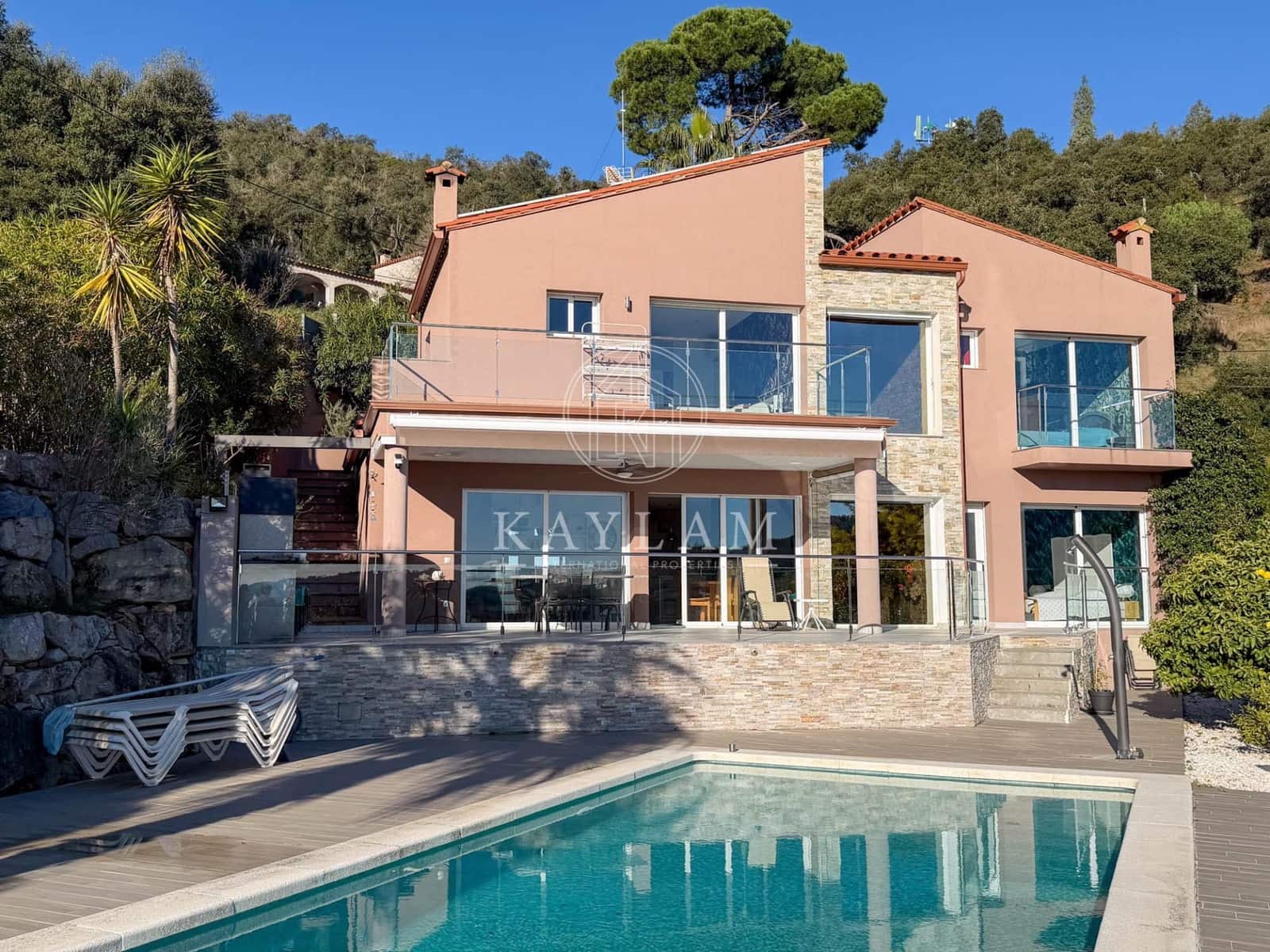 4 makuuhuone Huvila myytävänä paikassa Calonge i Sant Antoni mukana uima-altaan - 890 000 € (Ref: 9939986)