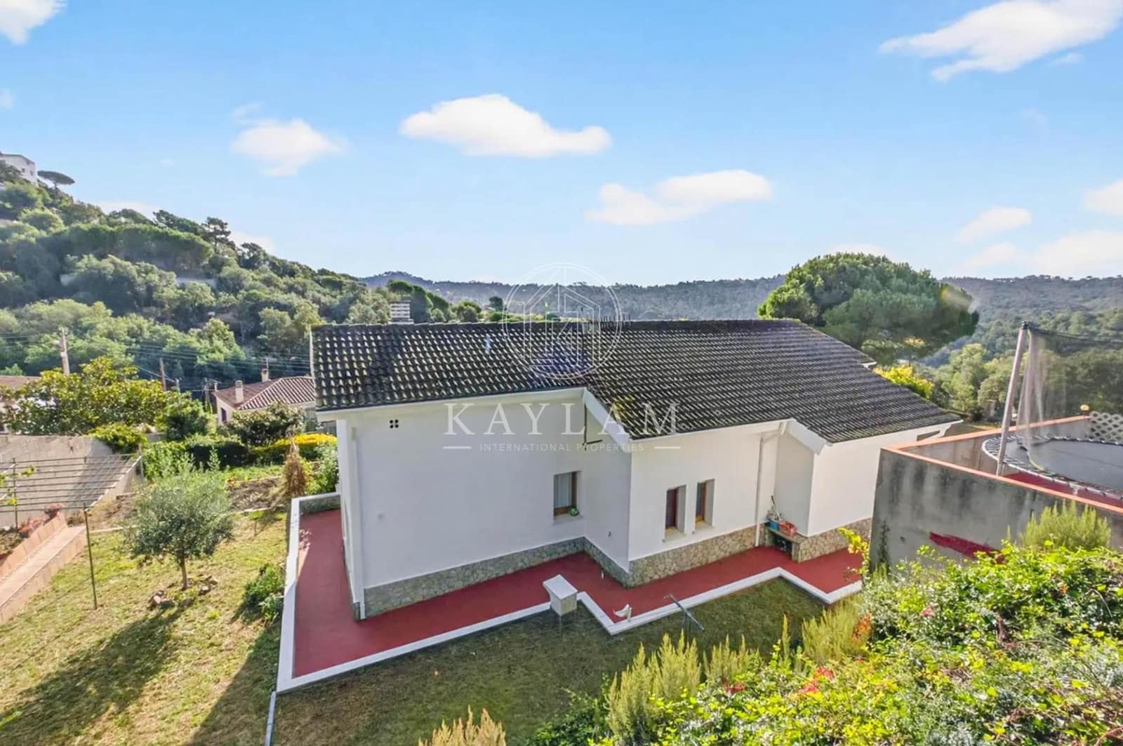 4 soveværelse Villa til salg i Vidreres med garage - € 360.000 (Ref: 9947923)