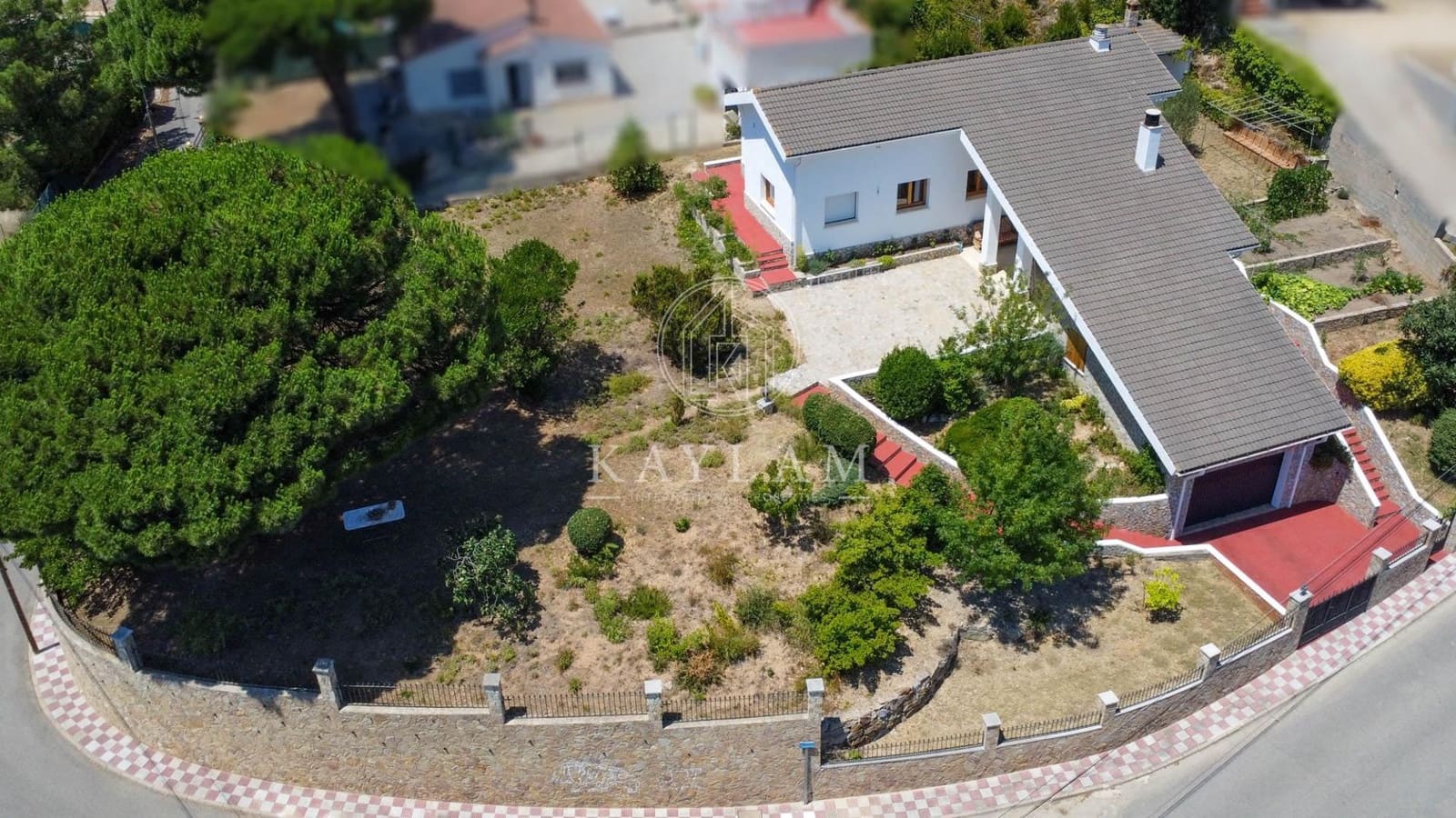 4 soveværelse Villa til salg i Vidreres med garage - € 360.000 (Ref: 9947923)