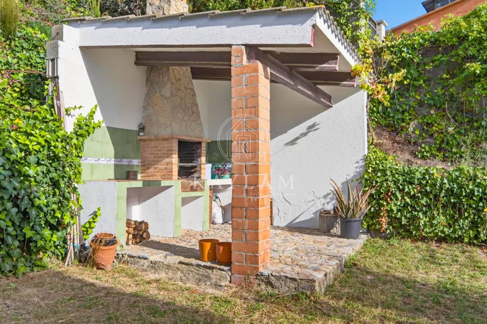 4 soveværelse Villa til salg i Vidreres med garage - € 360.000 (Ref: 9947923)