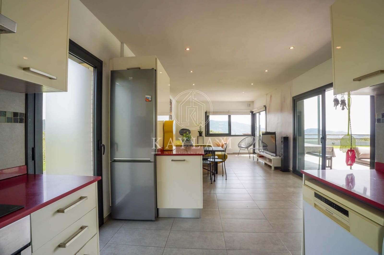 3 soveværelse Villa til salg i Lloret de Mar med swimmingpool - € 559.000 (Ref: 9977324)