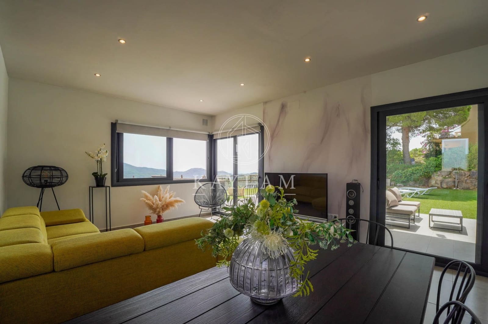 3 soveværelse Villa til salg i Lloret de Mar med swimmingpool - € 559.000 (Ref: 9977324)