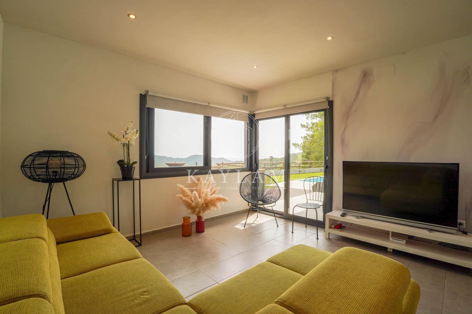 3 soveværelse Villa til salg i Lloret de Mar med swimmingpool - € 559.000 (Ref: 9977324)