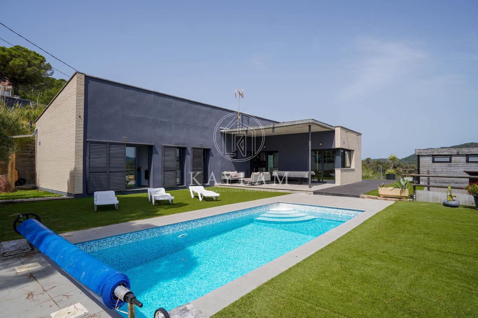 3 soveværelse Villa til salg i Lloret de Mar med swimmingpool - € 559.000 (Ref: 9977324)