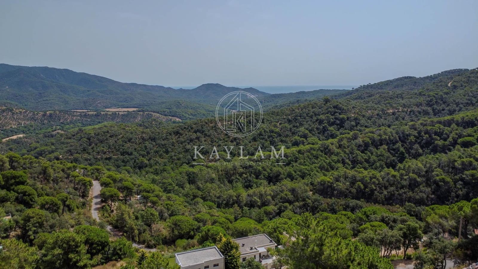 3 soveværelse Villa til salg i Lloret de Mar med swimmingpool - € 559.000 (Ref: 9977324)