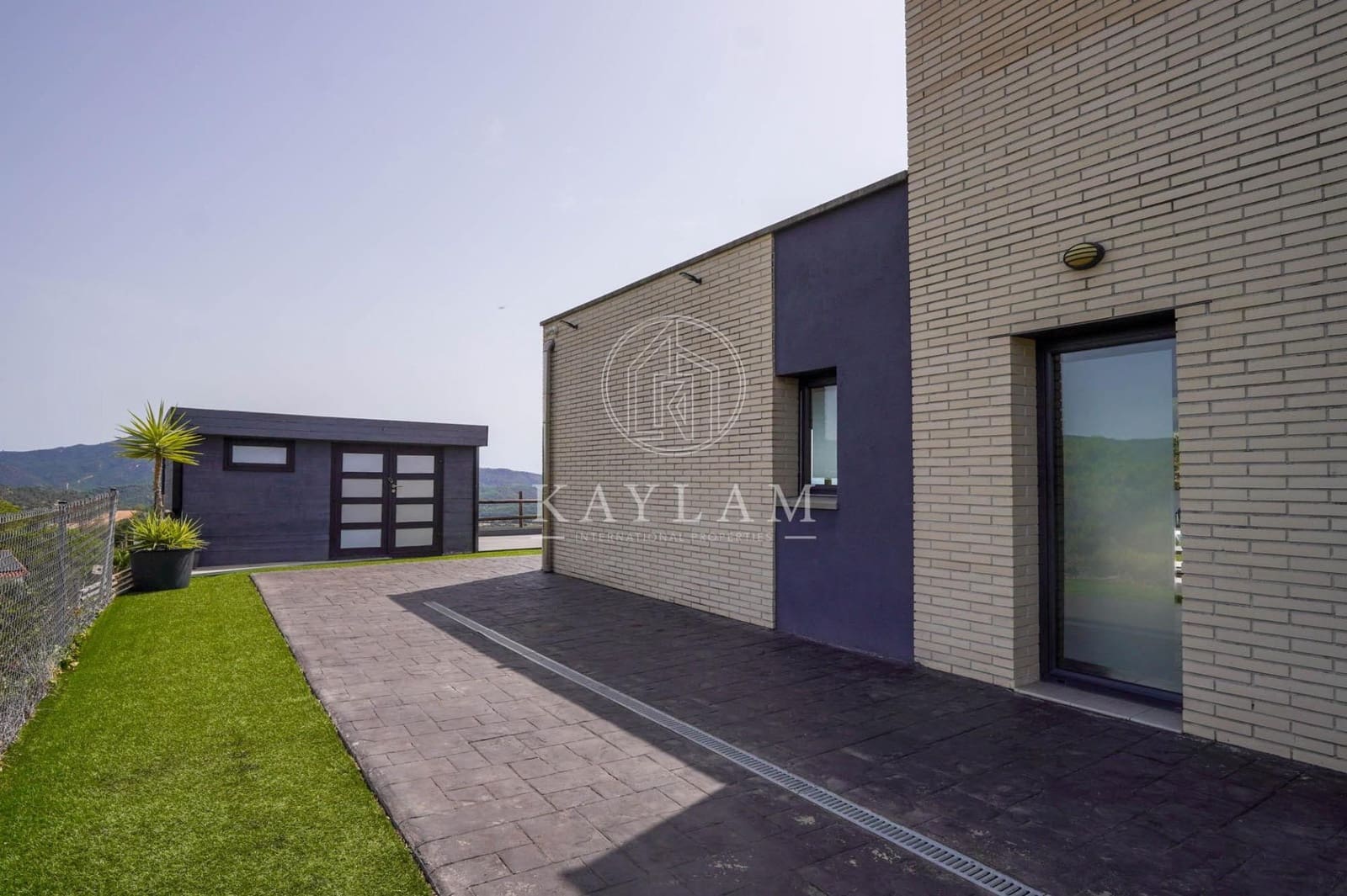 3 soveværelse Villa til salg i Lloret de Mar med swimmingpool - € 559.000 (Ref: 9977324)