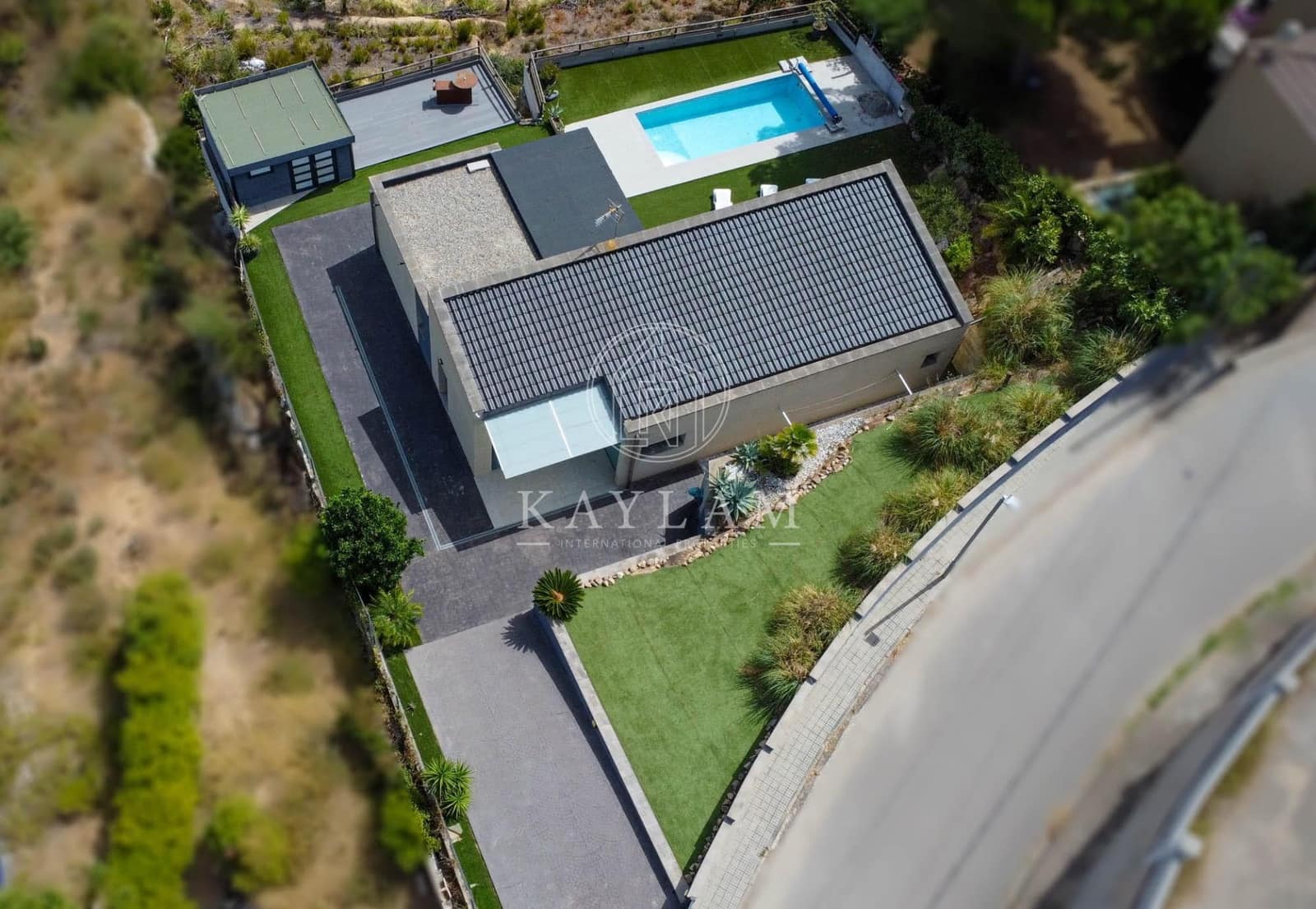 3 soveværelse Villa til salg i Lloret de Mar med swimmingpool - € 559.000 (Ref: 9977324)