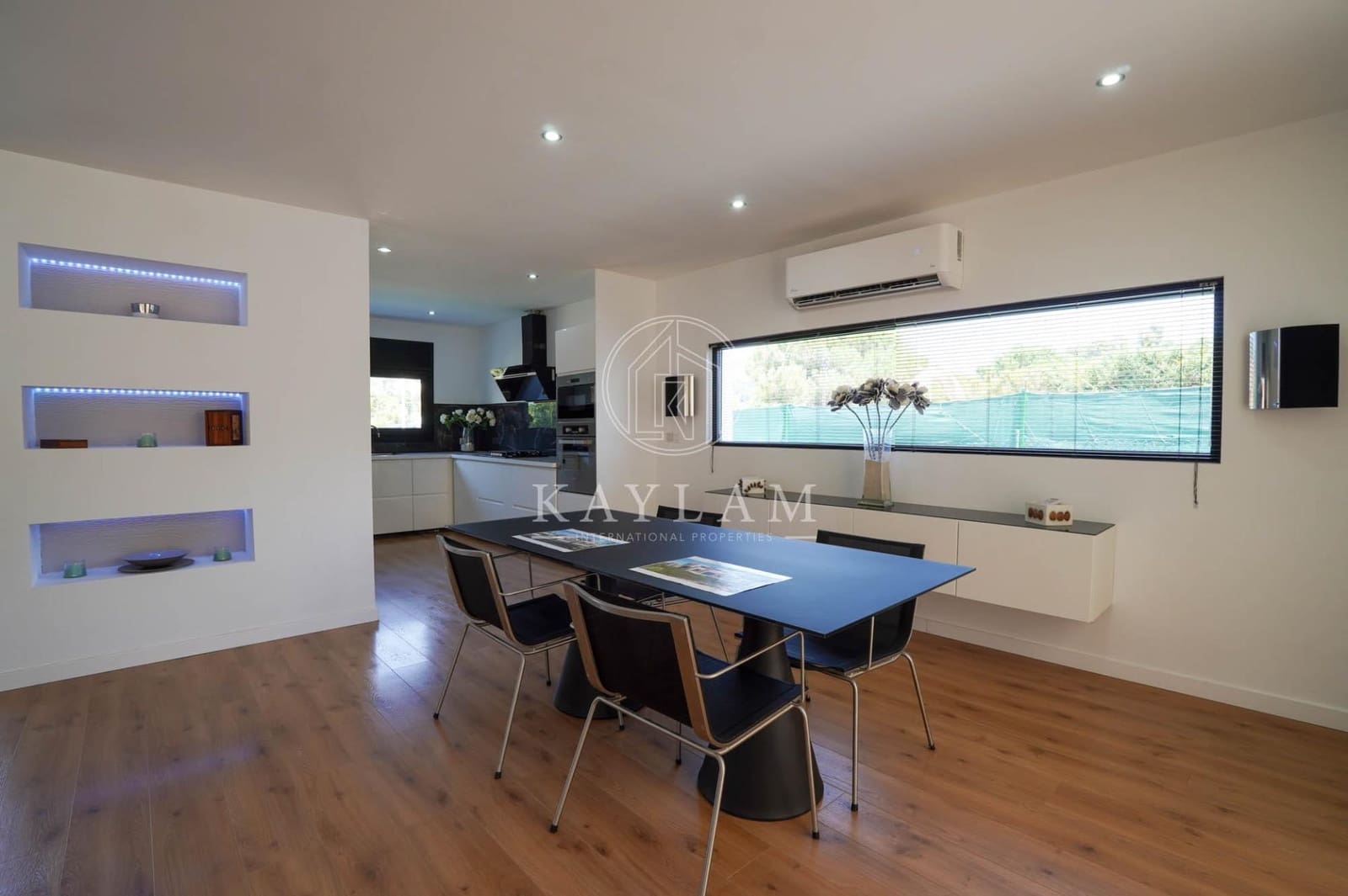 3 slaapkamer Villa te koop in Lloret de Mar met garage - € 330.000 (Ref: 9995144)