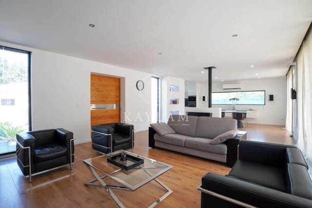 3 slaapkamer Villa te koop in Lloret de Mar met garage - € 330.000 (Ref: 9995144)