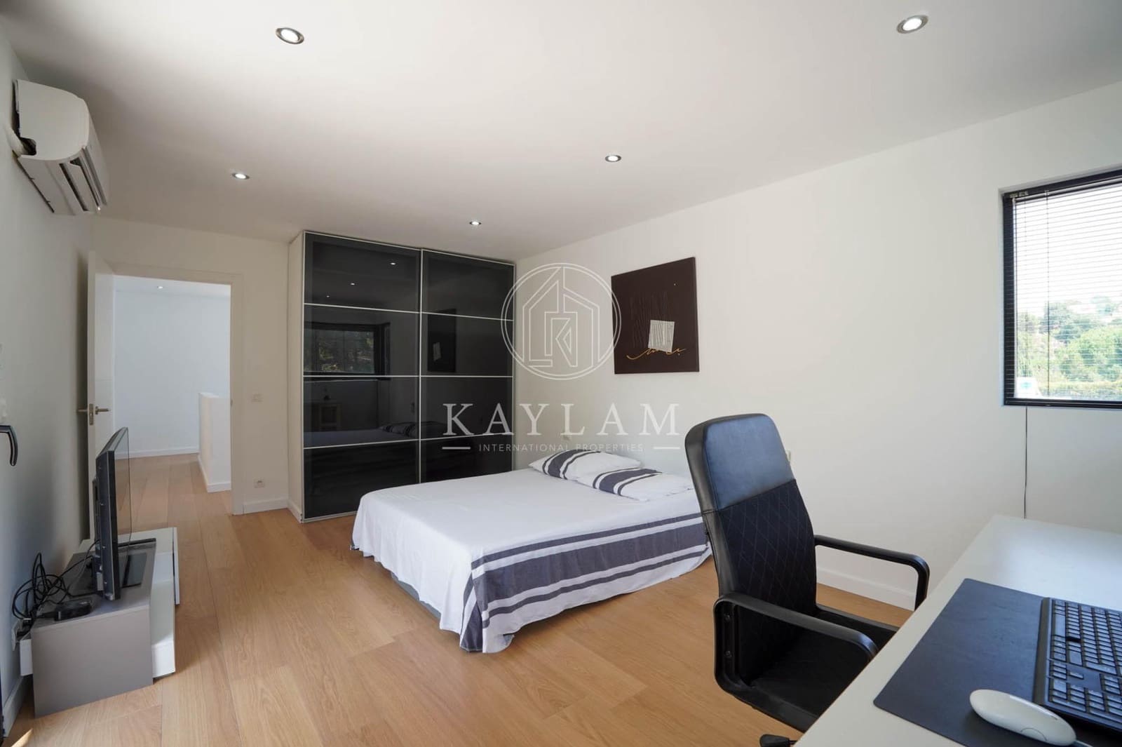 3 slaapkamer Villa te koop in Lloret de Mar met garage - € 330.000 (Ref: 9995144)