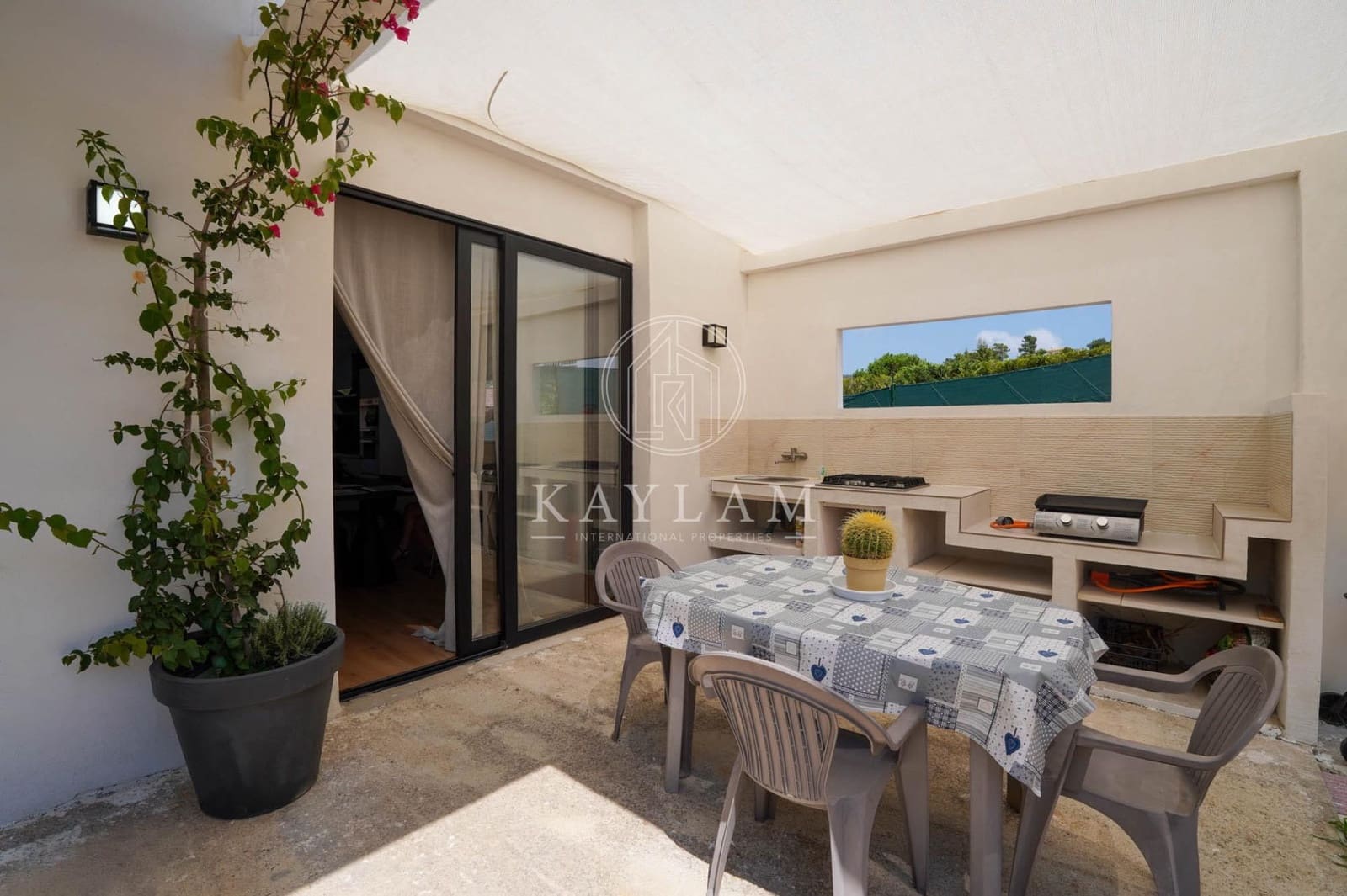 3 slaapkamer Villa te koop in Lloret de Mar met garage - € 330.000 (Ref: 9995144)