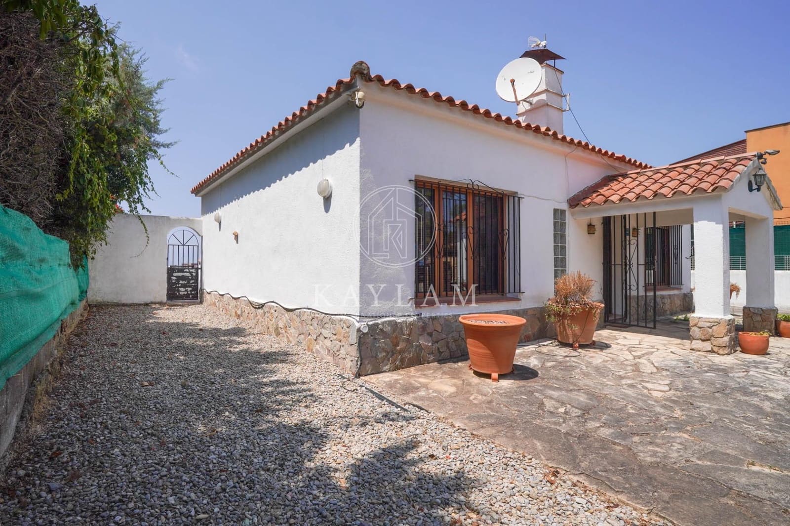 Chalet de 3 habitaciones en Lloret de Mar en venta con piscina garaje - 350.000 € (Ref: 9995800)