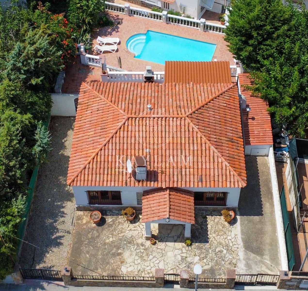 Chalet de 3 habitaciones en Lloret de Mar en venta con piscina garaje - 350.000 € (Ref: 9995800)