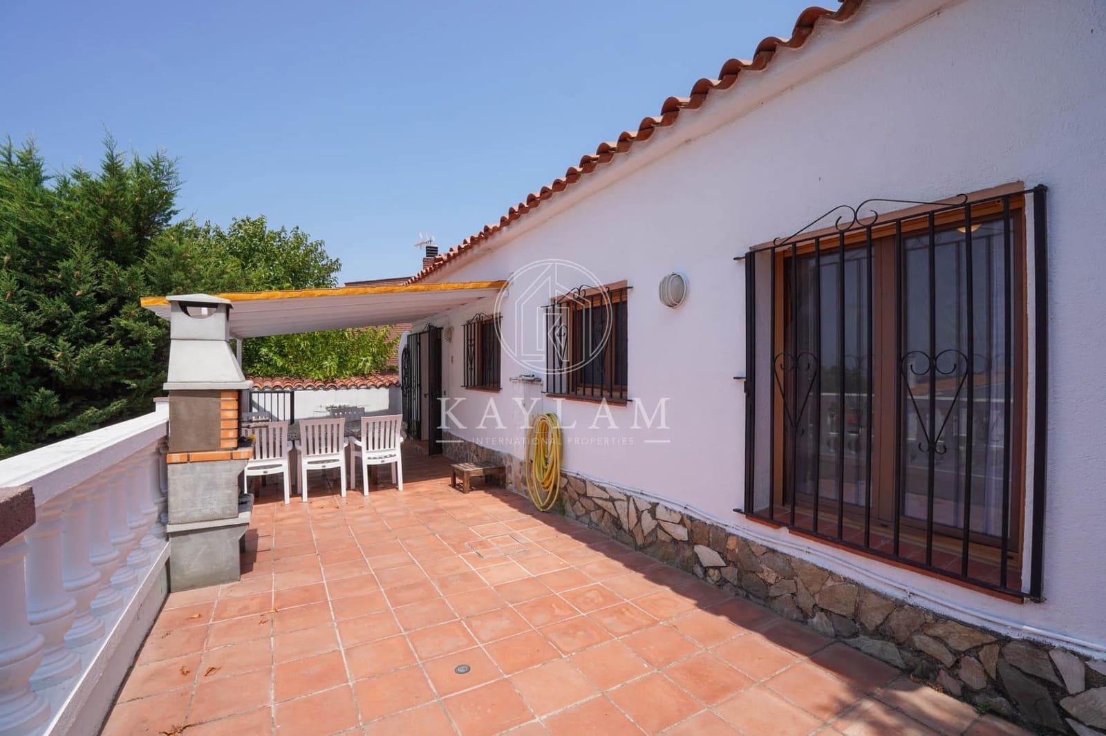 Chalet de 3 habitaciones en Lloret de Mar en venta con piscina garaje - 350.000 € (Ref: 9995800)