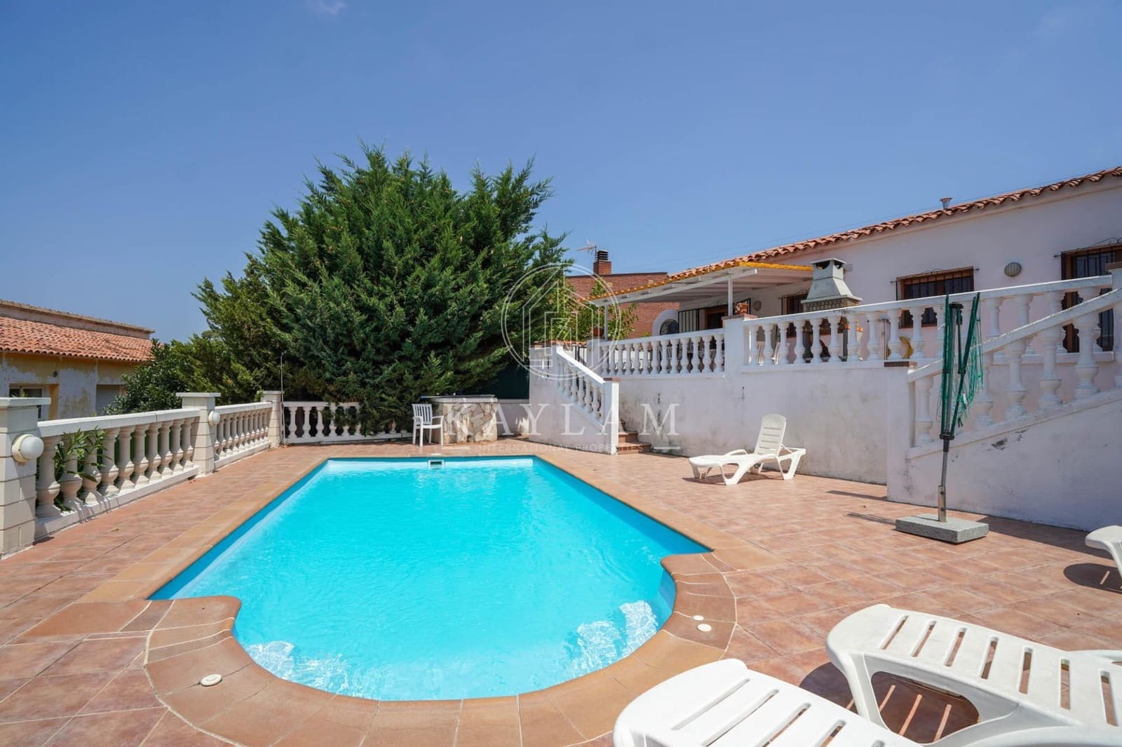 Chalet de 3 habitaciones en Lloret de Mar en venta con piscina garaje - 350.000 € (Ref: 9995800)