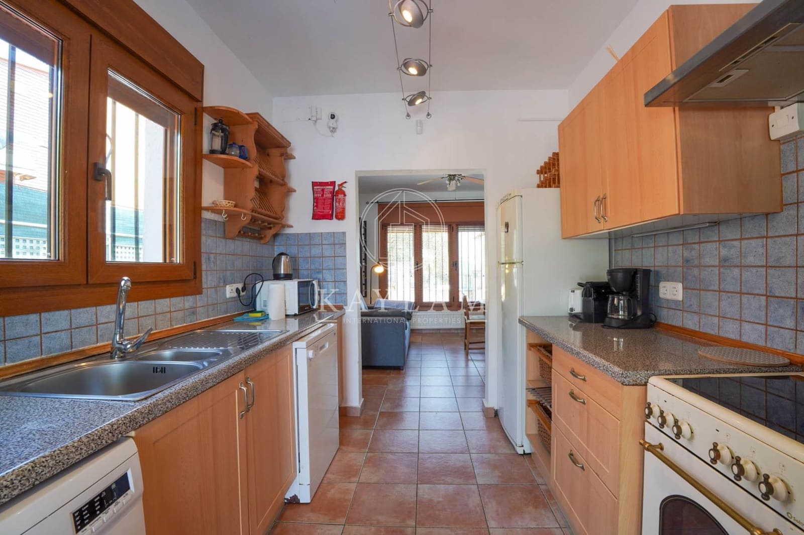 Chalet de 3 habitaciones en Lloret de Mar en venta con piscina garaje - 350.000 € (Ref: 9995800)