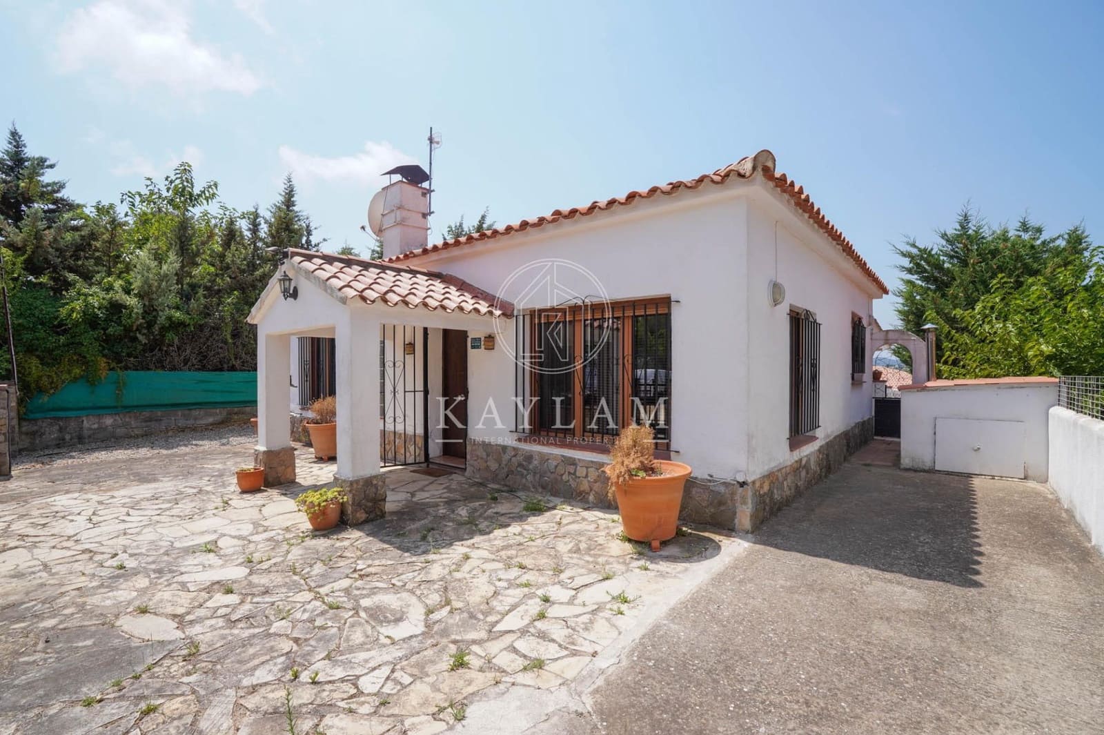 Chalet de 3 habitaciones en Lloret de Mar en venta con piscina garaje - 350.000 € (Ref: 9995800)