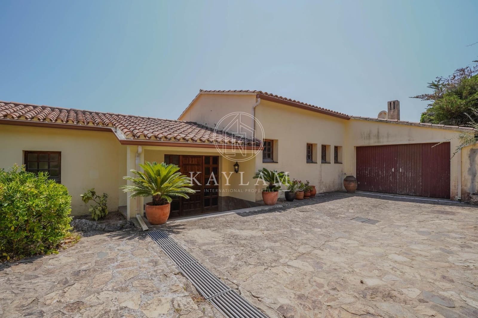 5 slaapkamer Villa te koop in Tossa de Mar met zwembad garage - € 1.800.000 (Ref: 9997140)