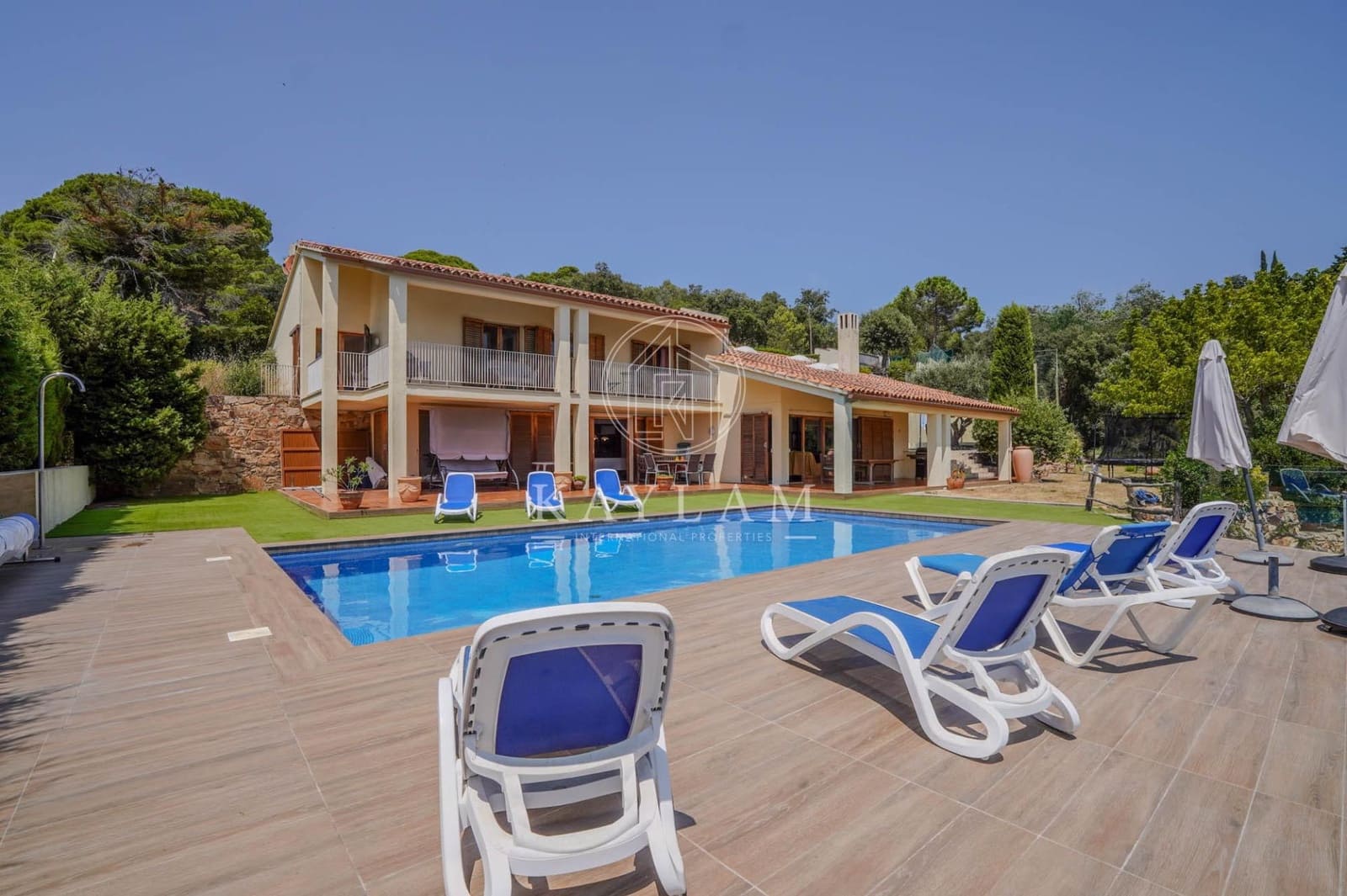 5 slaapkamer Villa te koop in Tossa de Mar met zwembad garage - € 1.800.000 (Ref: 9997140)