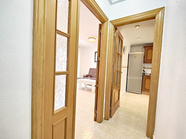 2 bedroom Apartment for rent in Centro - Muelle Pesquero, Torrevieja - € 750 (Ref: 8085481)