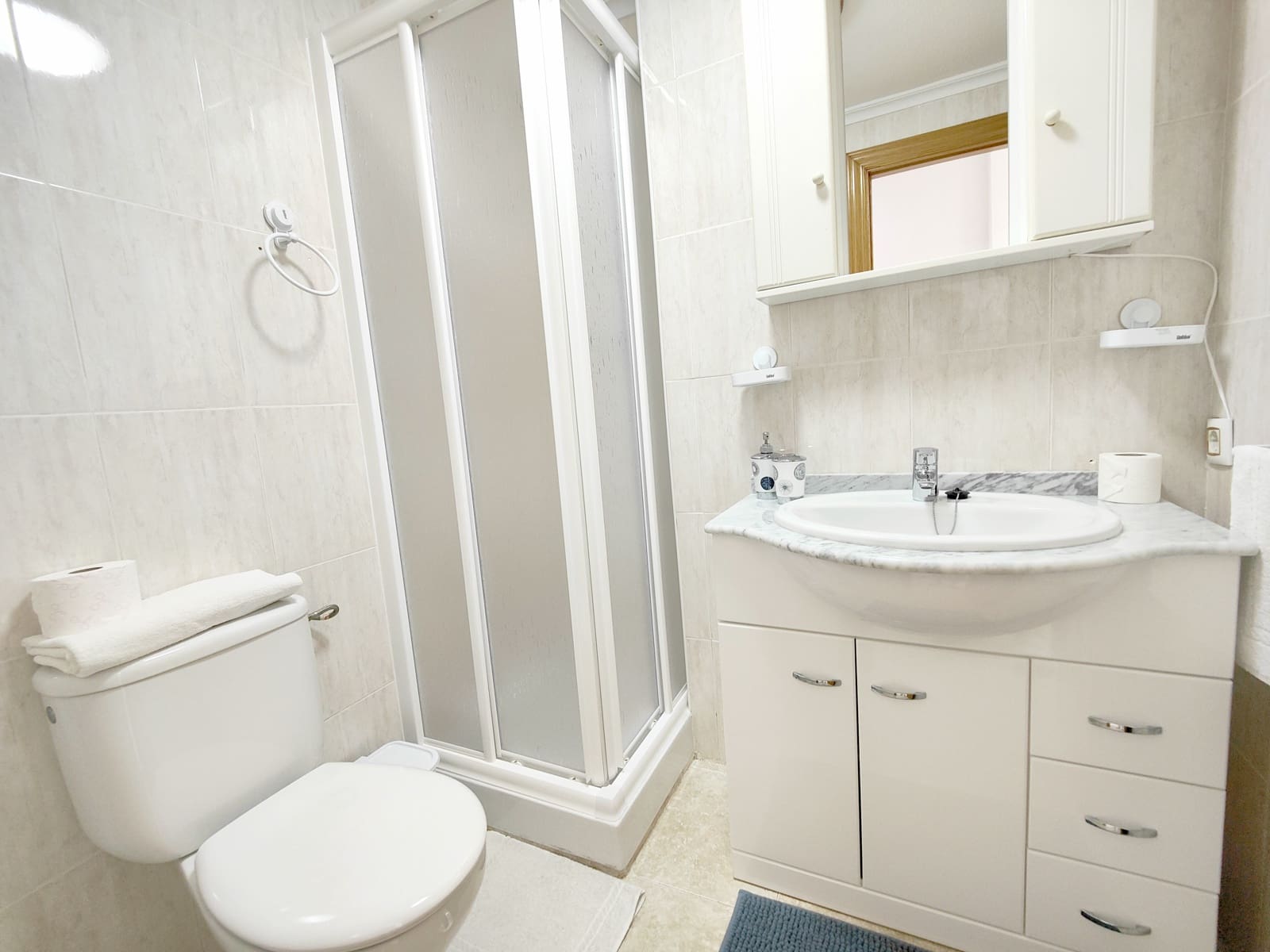 2 bedroom Apartment for rent in Torrevieja - € 750 (Ref: 8085481)