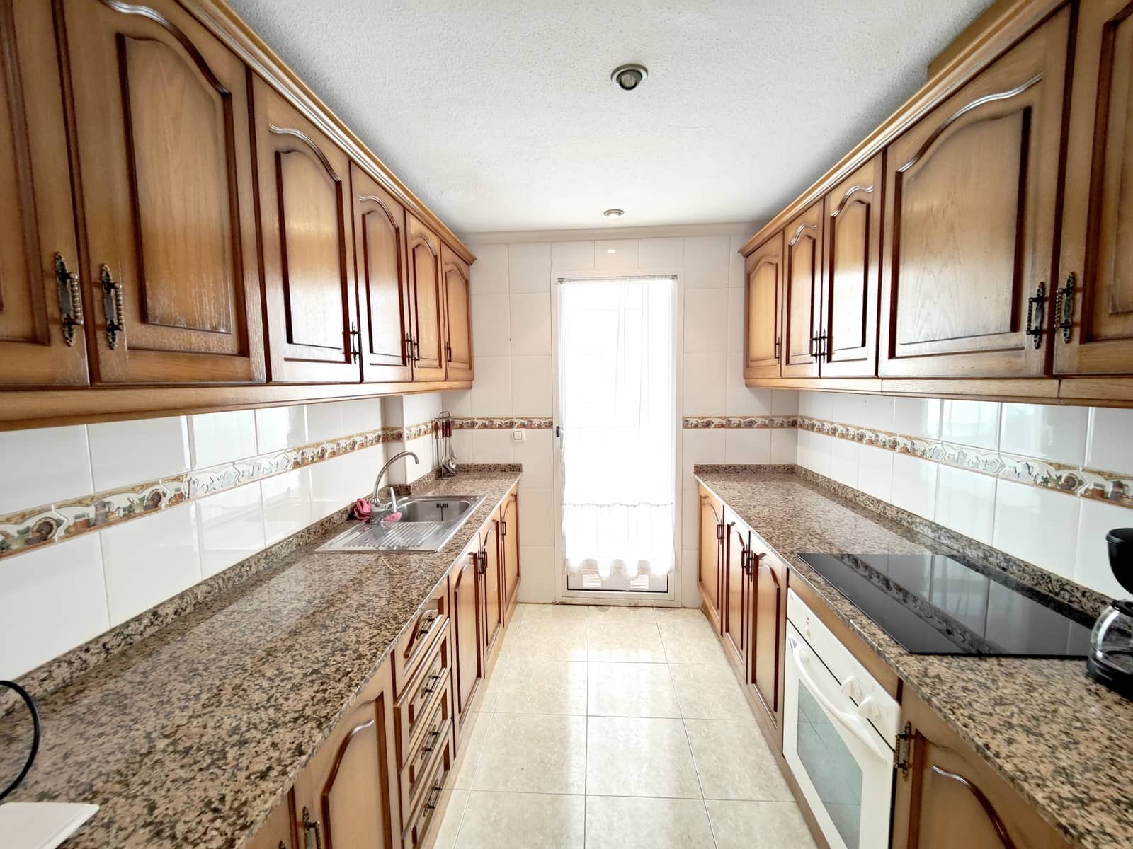 2 bedroom Apartment for rent in Torrevieja - € 750 (Ref: 8085481)