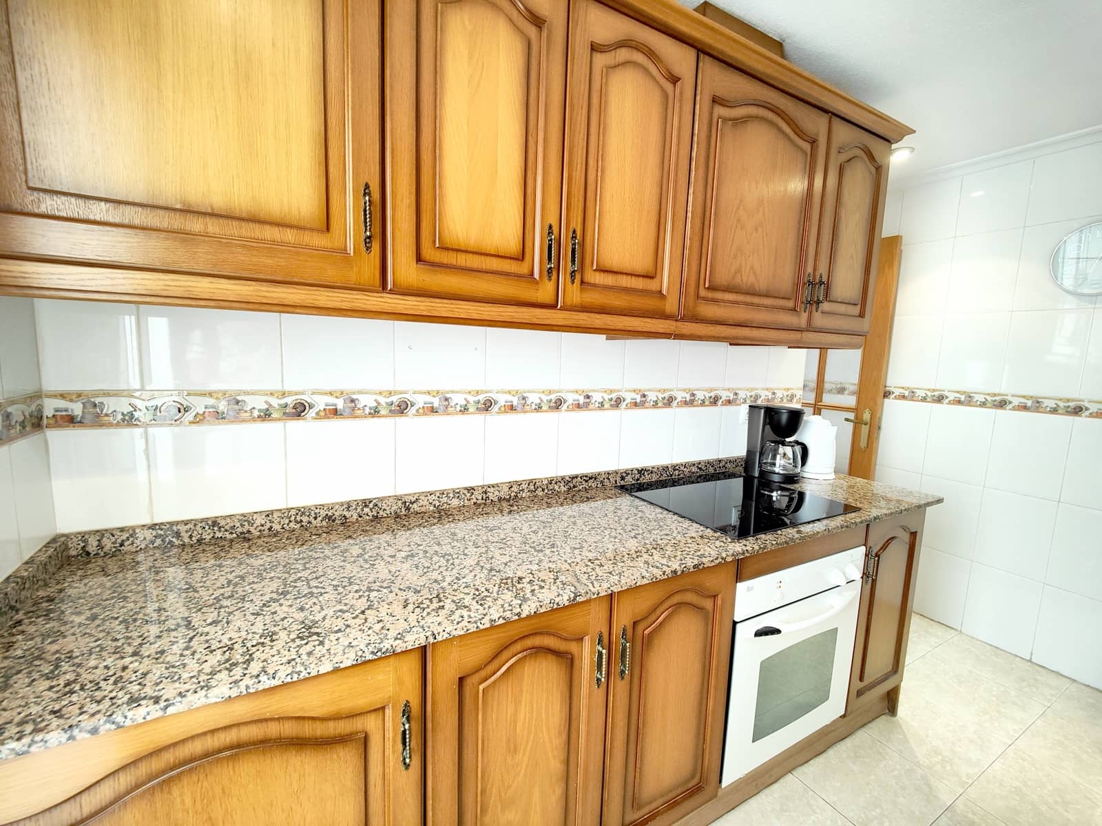 2 bedroom Apartment for rent in Torrevieja - € 750 (Ref: 8085481)