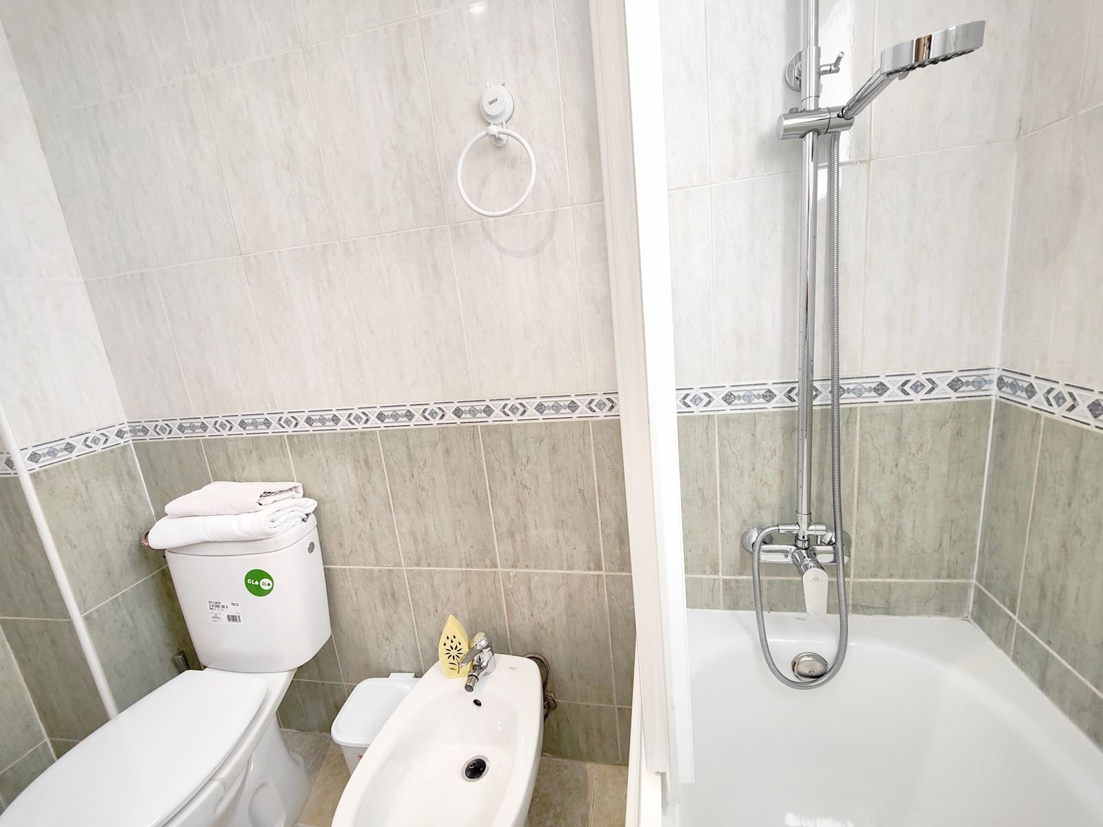 2 bedroom Apartment for rent in Torrevieja - € 750 (Ref: 8085481)