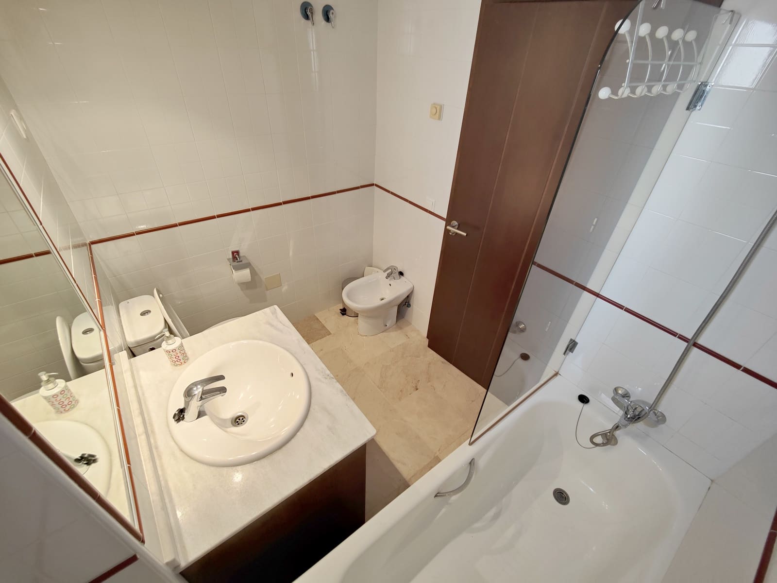 2 soveværelse Lejlighed til leje i Punta Prima med swimmingpool garage - € 850 (Ref: 8204939)