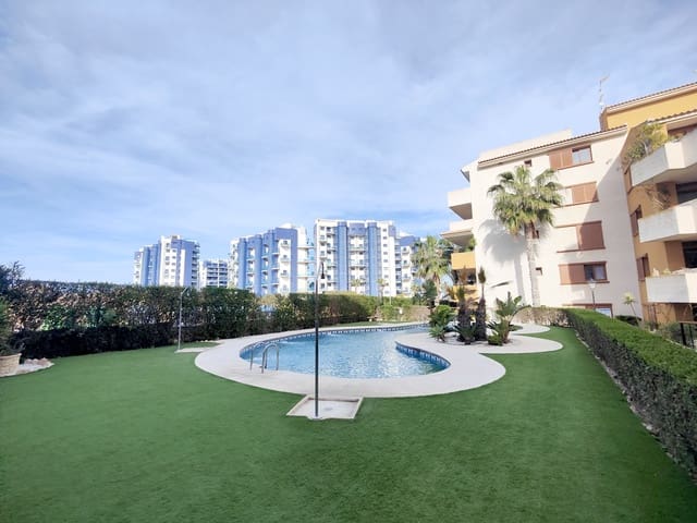 2 makuuhuone Huoneisto vuokrattavana paikassa Punta Prima, Torrevieja mukana uima-altaan 
autotalli - 850 € (Ref: 8204939)