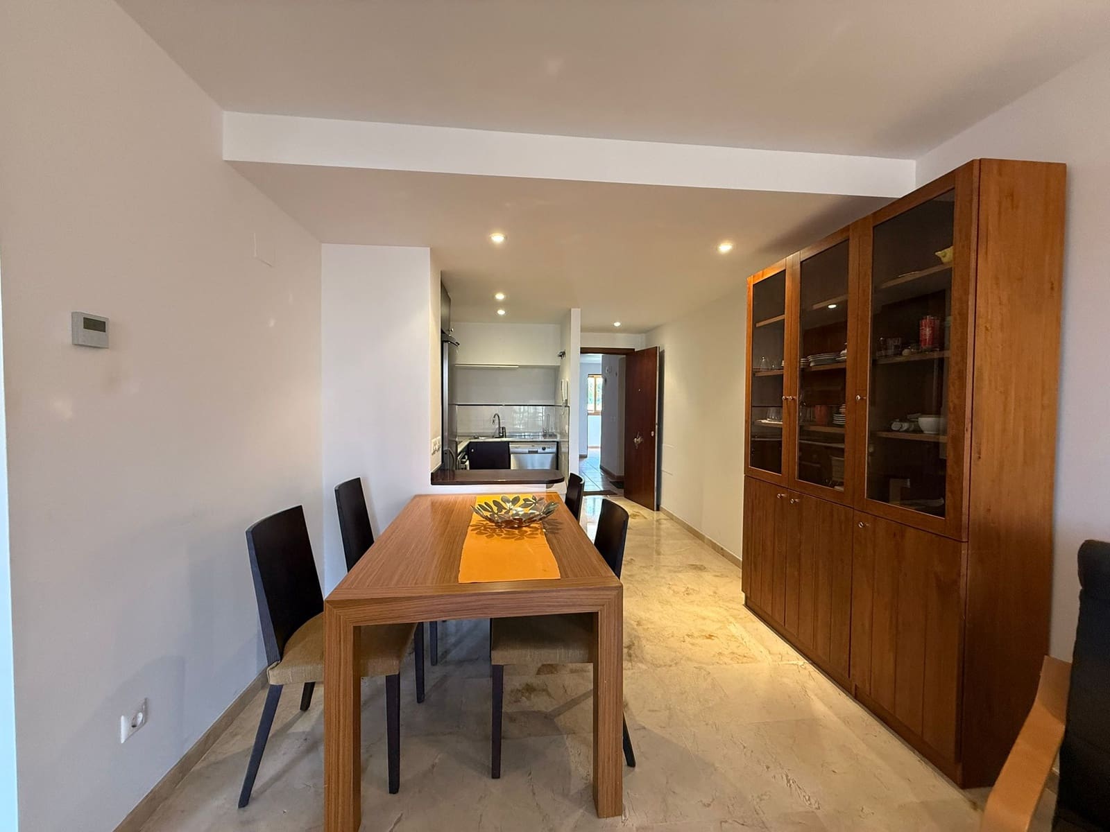 2 soveværelse Lejlighed til leje i Punta Prima med swimmingpool garage - € 850 (Ref: 8204939)